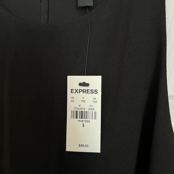 Express Jumpsuit- size small - Picture 4 of 6